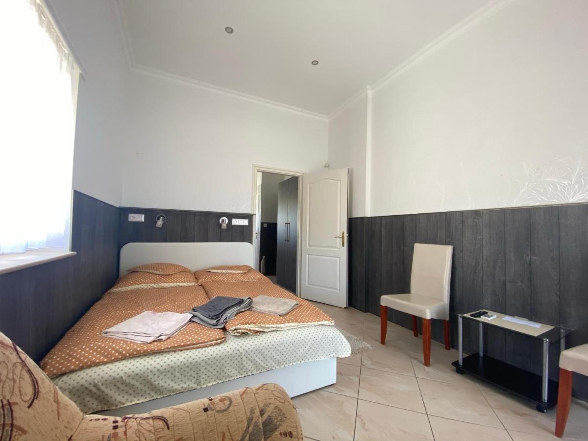 Barbara Vendeghaz Apartment Balatonfured Luaran gambar