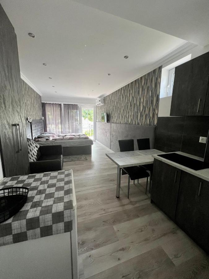 Barbara Vendeghaz Apartment Balatonfured Luaran gambar