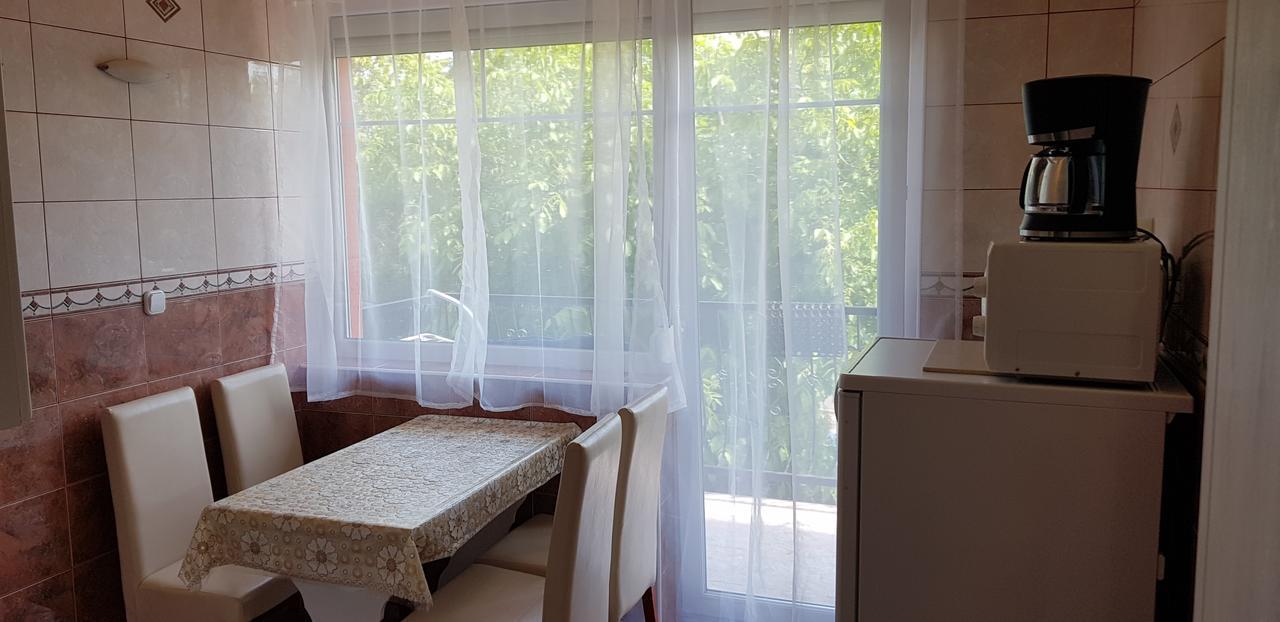 Barbara Vendeghaz Apartment Balatonfured Luaran gambar