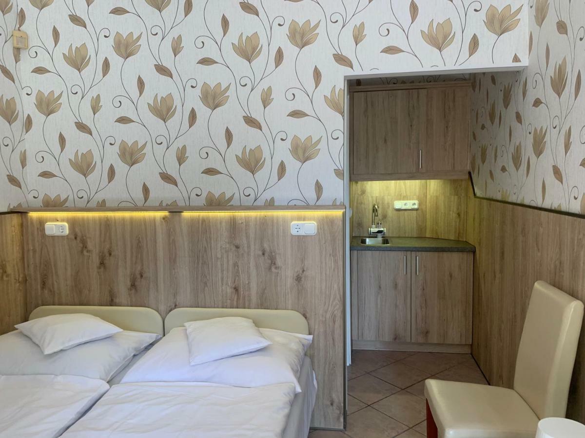 Barbara Vendeghaz Apartment Balatonfured Luaran gambar