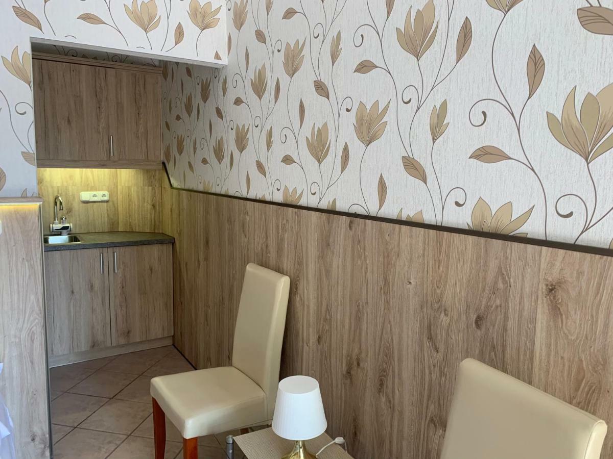 Barbara Vendeghaz Apartment Balatonfured Luaran gambar