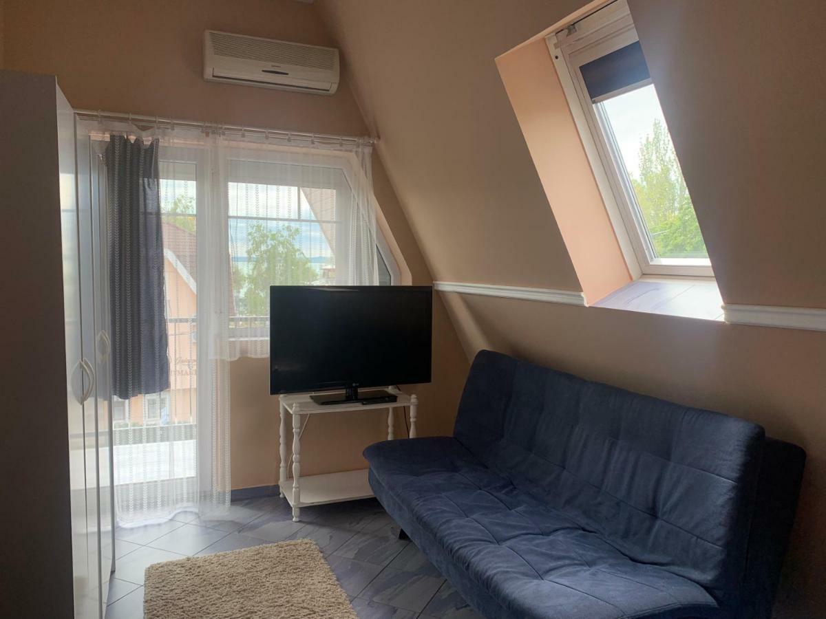 Barbara Vendeghaz Apartment Balatonfured Luaran gambar