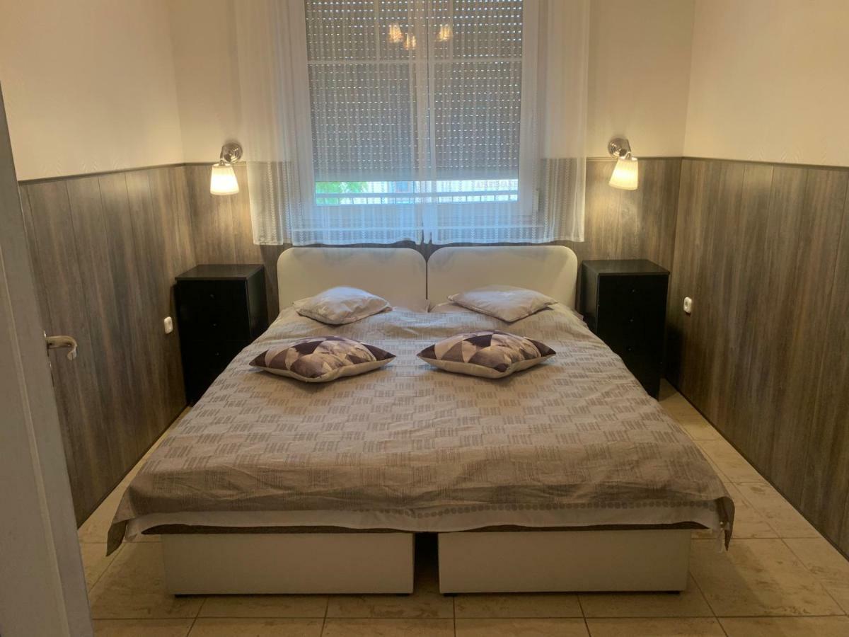 Barbara Vendeghaz Apartment Balatonfured Luaran gambar
